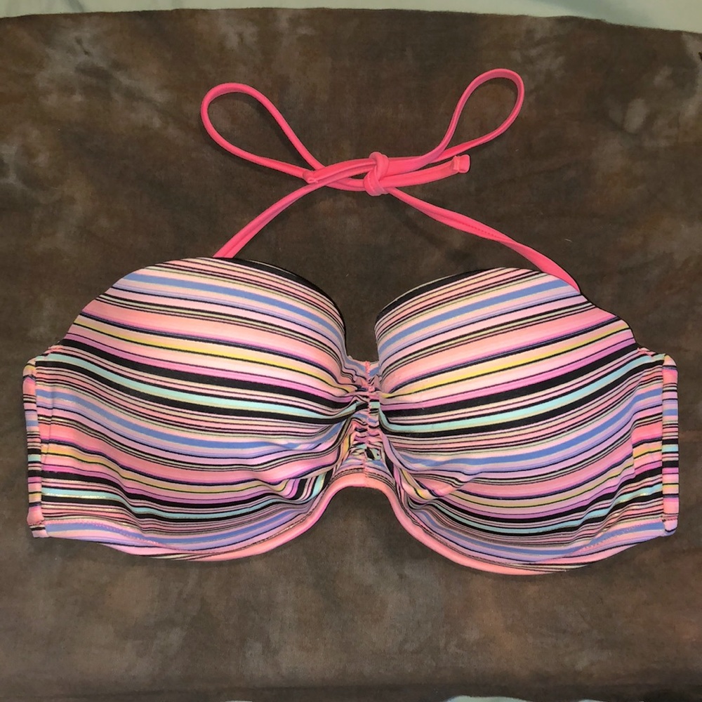 ✨Victoria’s Secret Bathing Suit Top✨